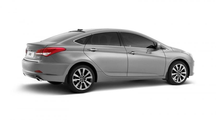  Hyundai i40 Sedan 2011 года  (фото 33 из 39)